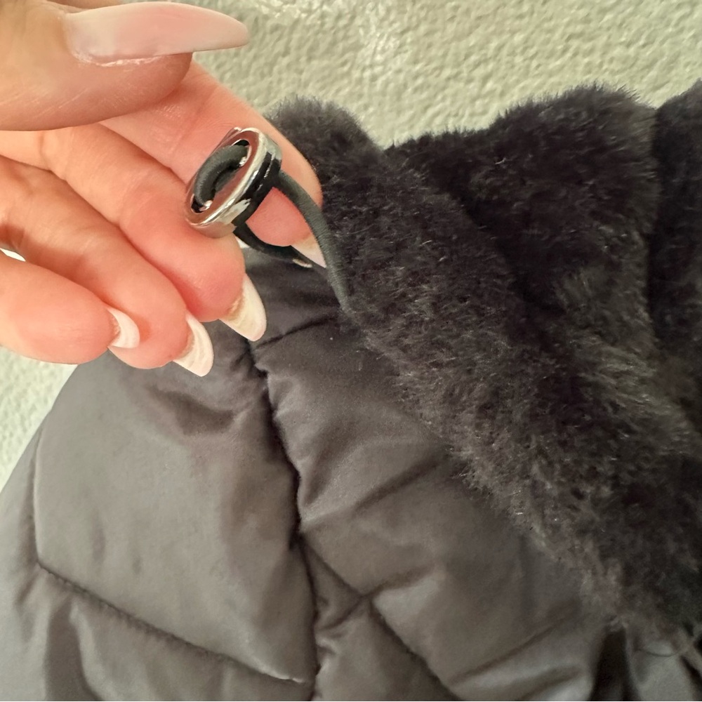 Nautica Puffer Jacket With Fur Lined Detachable Hood and Zipper Pockets Black,XS - Picture 6 of 13